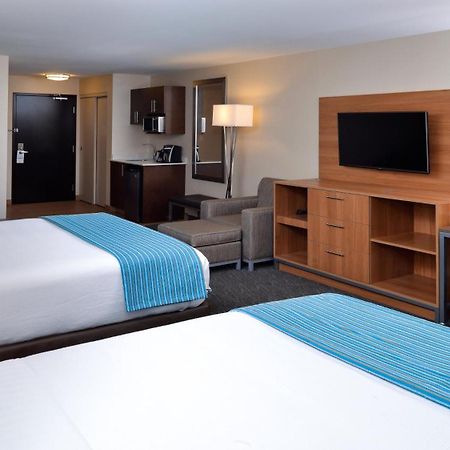 Holiday Inn Hotel & Suites Edmonton Airport Conference Centre By Ihg Nisku Exteriör bild