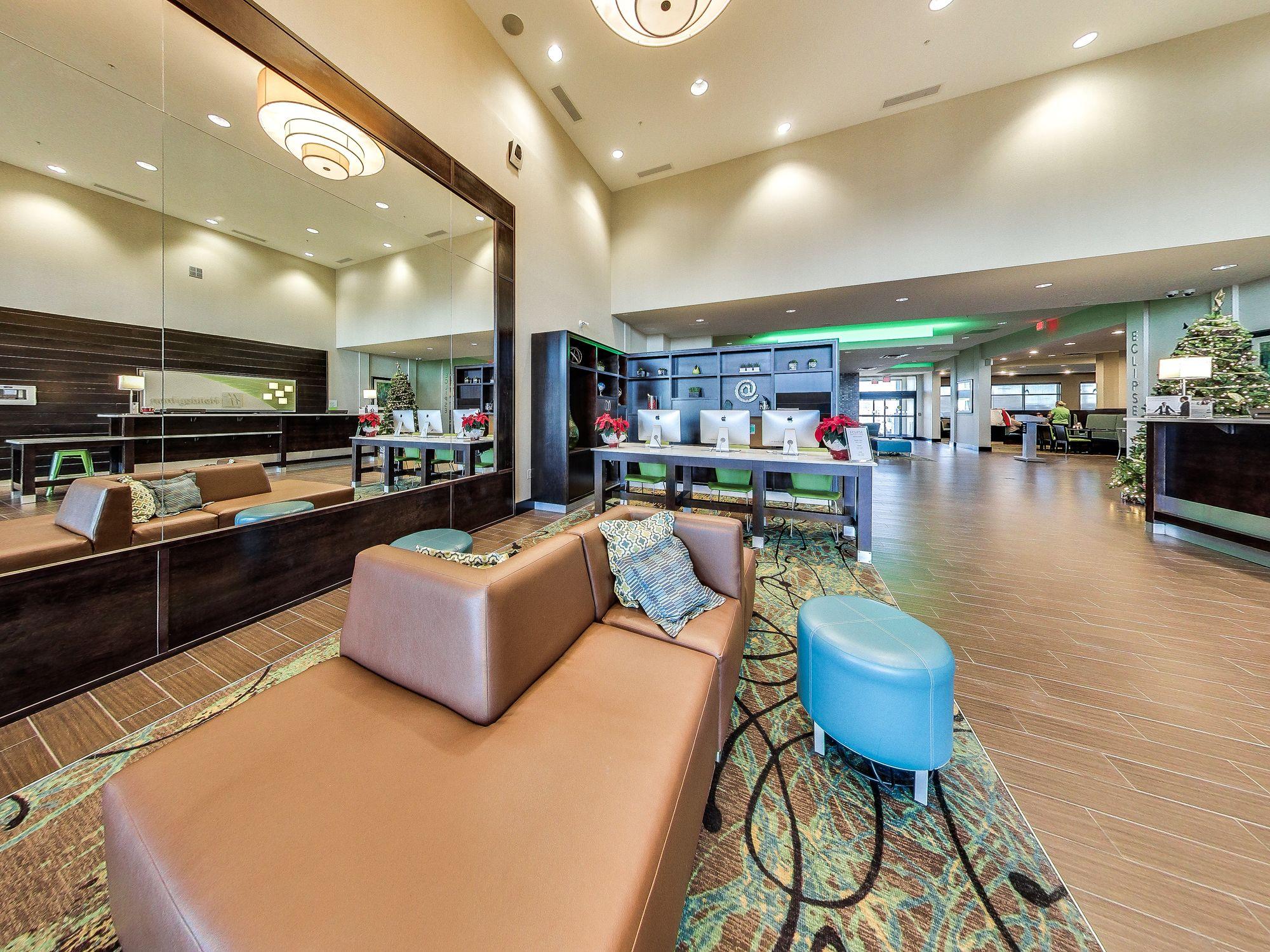 Holiday Inn Hotel & Suites Edmonton Airport Conference Centre By Ihg Nisku Exteriör bild